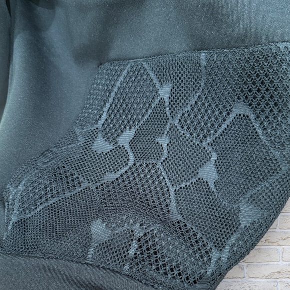 NWT Saints Studio Black Men's Hoodie Sweatshirt Size Medium - Picture 3 of 5